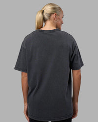 Woman wearing Easy FLXCotton Tee Oversize - Black Washed | Model:Katie | Size:XS | Thumbnail Index: 6