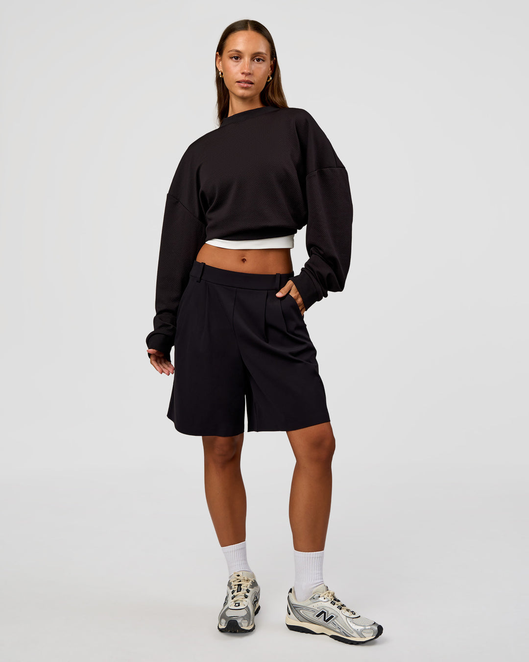 Woman wearing Everyday Elevation Waffle Oversized Sweater - Black | Model:Brylee | Size:XS