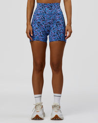 Woman Fusion V-Contour Ultra High-Rise X Short Pockets in Energy Print Blue Multi | Model:Brylee | Size:XS