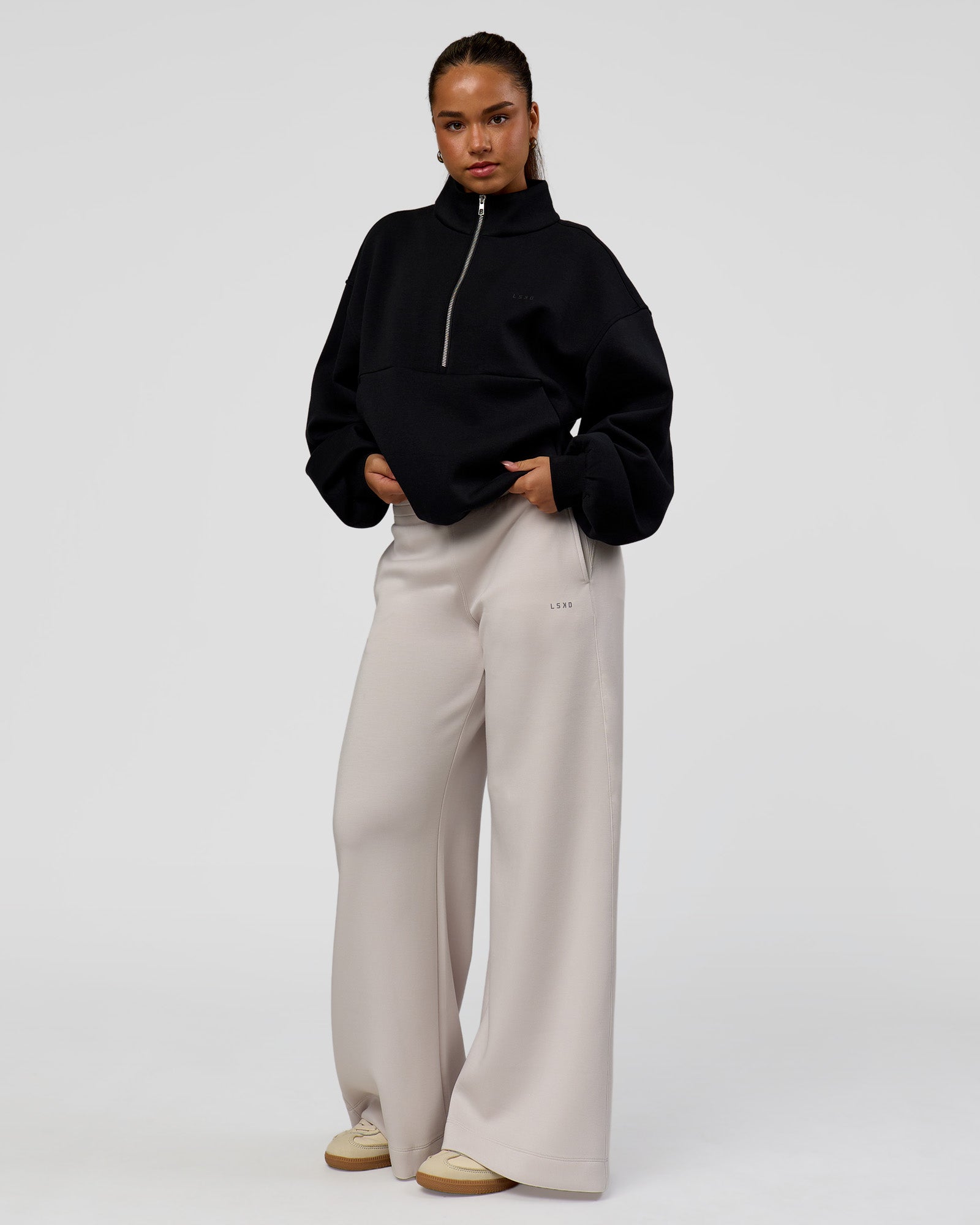 Luxe ZeroCrease Spacer Half Zip - Black | LSKD