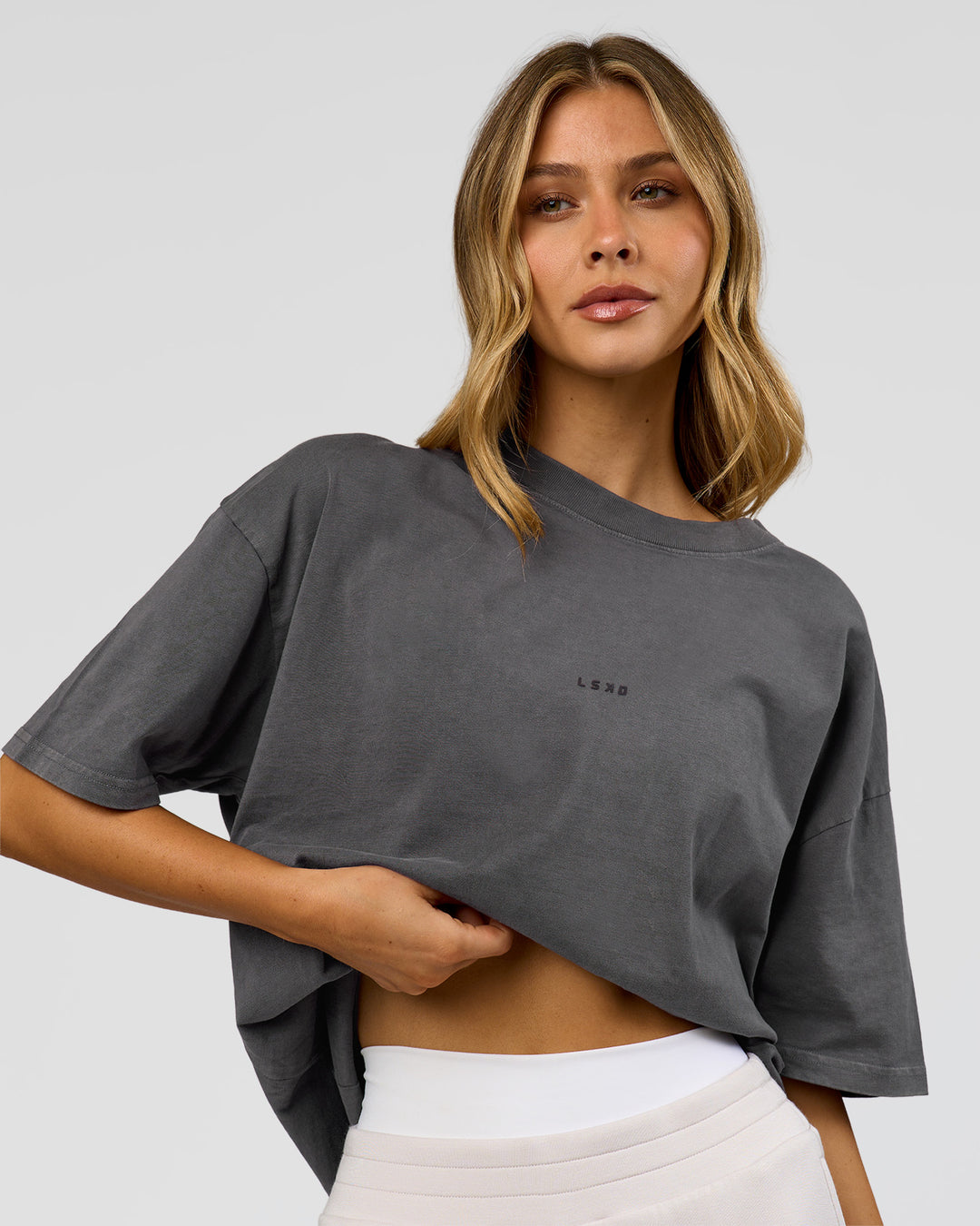 Woman wearing Memory in Motion Heavyweight Oversized Tee - Dark Storm Washed | Model:Leilani | Size:XS
