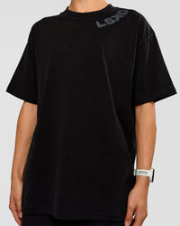 Woman wearing Offset Heavyweight Unisex Oversized Tee - Black Washed-Castlerock | Model:Maja | Size:XS
