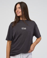Woman wearing Runner's FLXCotton Oversized Tee - Black Washed-White | Model:Estella | Size:XS