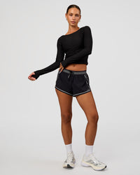 Woman wearing Scrunch Long Sleeve Tee - Black | Model:Brylee | Size:XS
