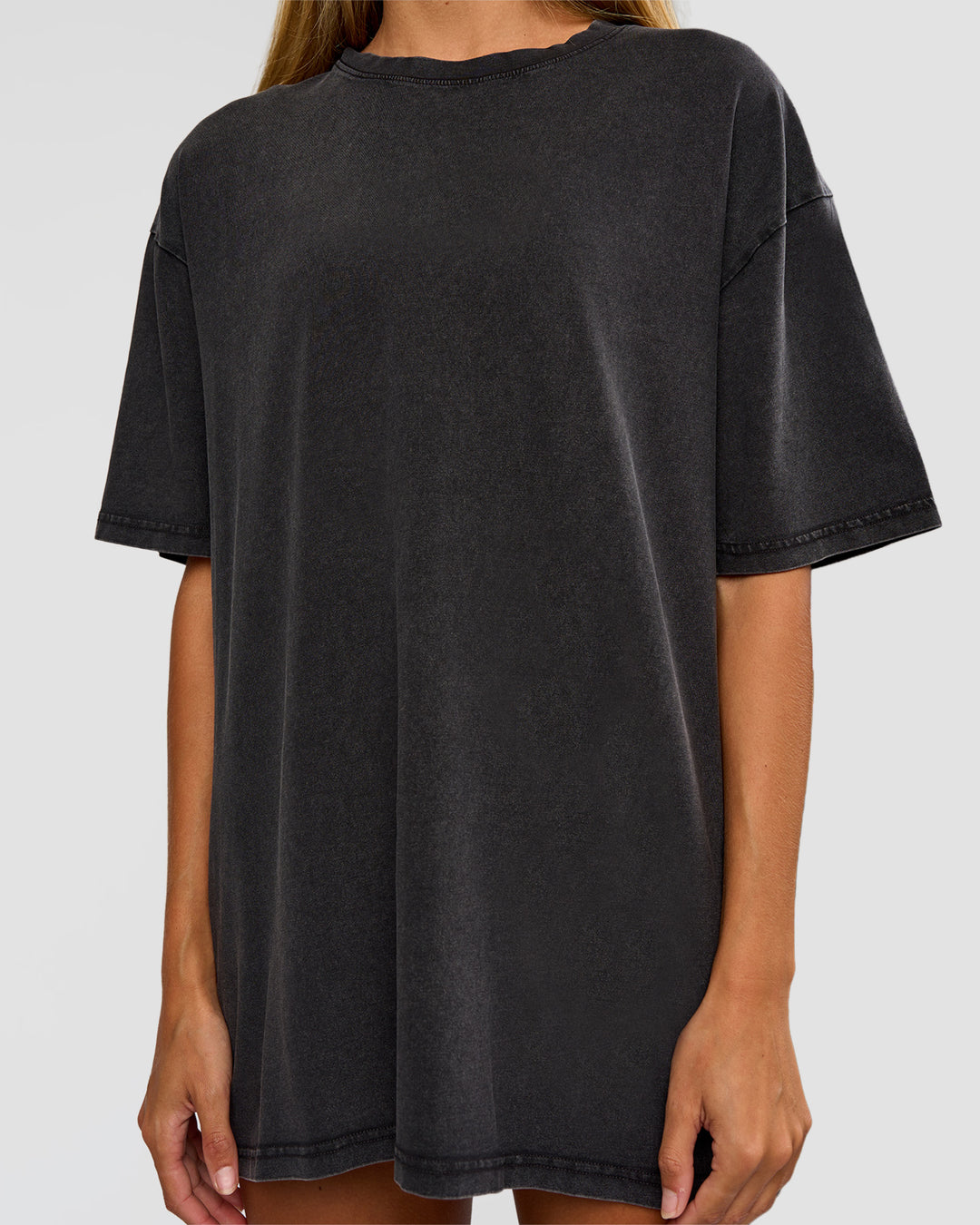 Woman wearing Shadow Mode FLXCotton Oversized Tee - Black Washed | Model:Georgia | Size:XS