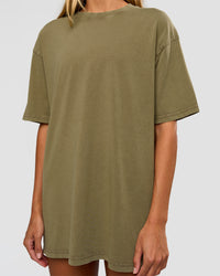 Woman wearing Shadow Mode FLXCotton Oversized Tee - Walnut Grey Washed | Model:Georgia | Size:XS