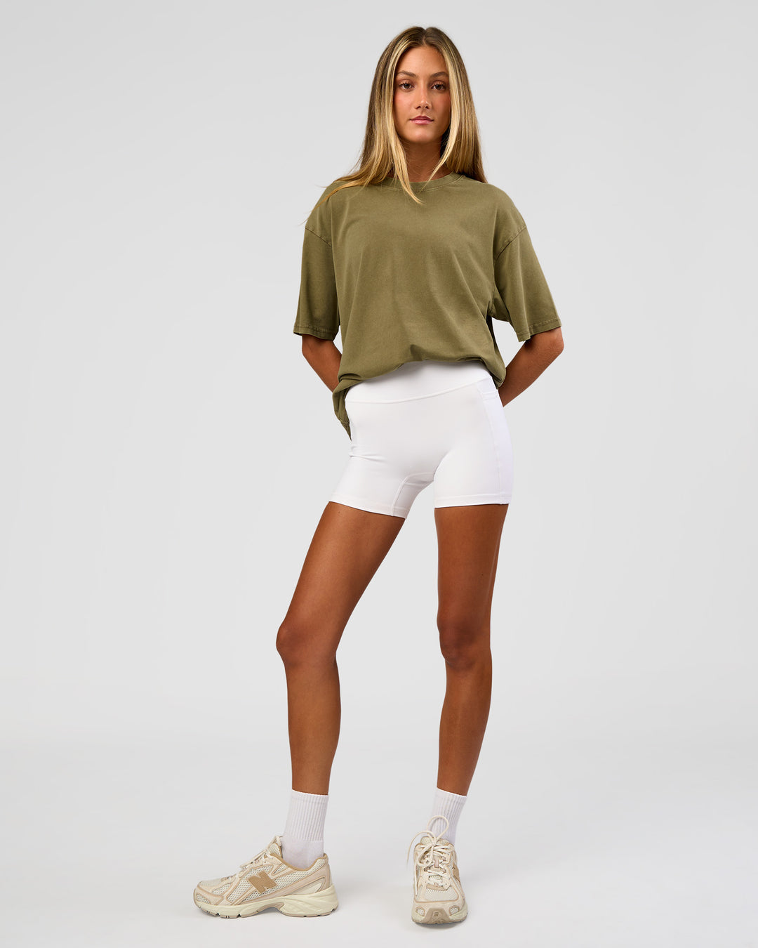 Woman wearing Shadow Mode FLXCotton Oversized Tee - Walnut Grey Washed | Model:Georgia | Size:XS