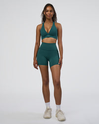 Woman wearing Stamina Sports Bra D/DD/E - Transformative Teal | Model:Jordan | Size:XS