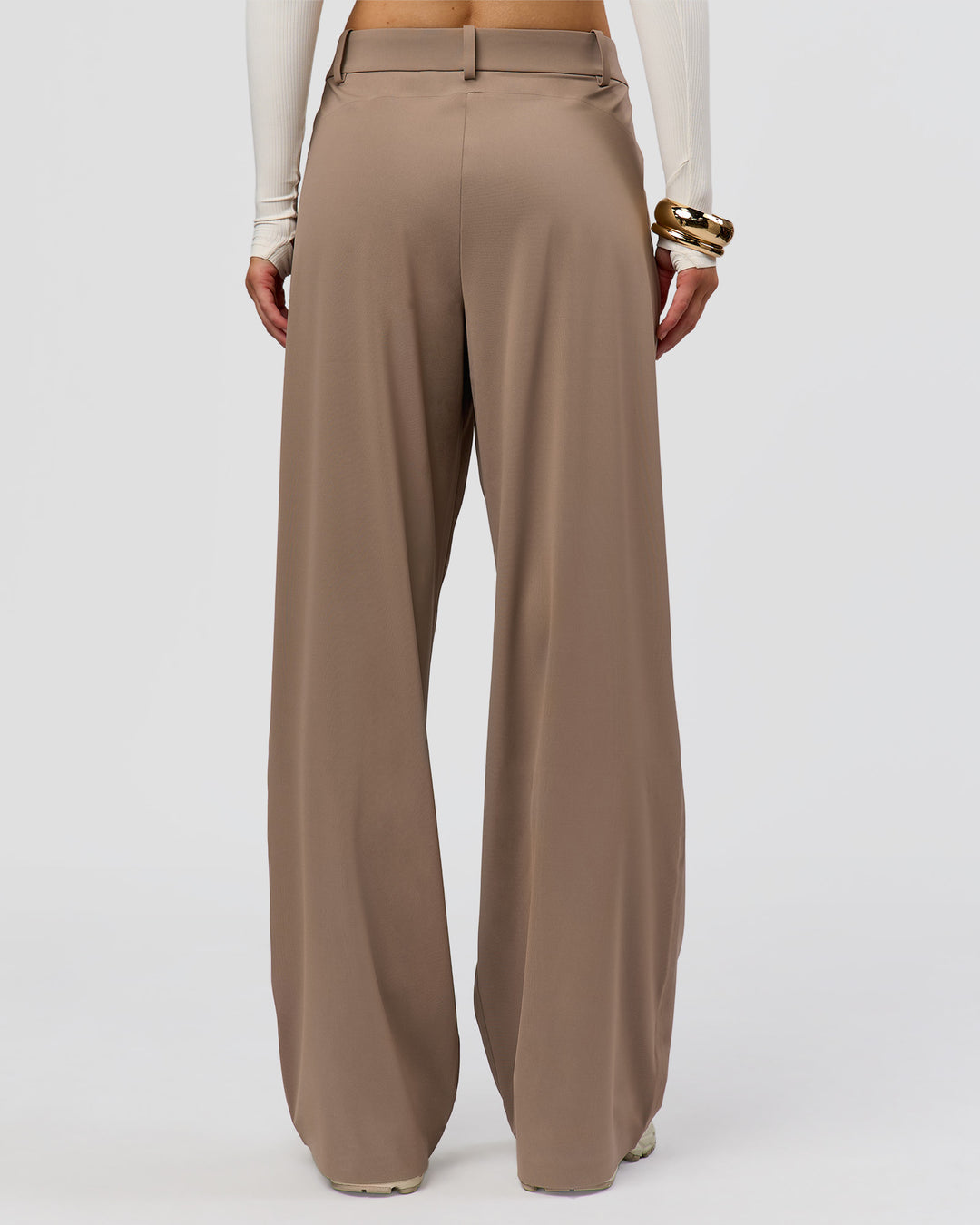 Woman wearing StretchShift Wide Leg Pant - Taupe Ash | Model:Leilani | Size:XS