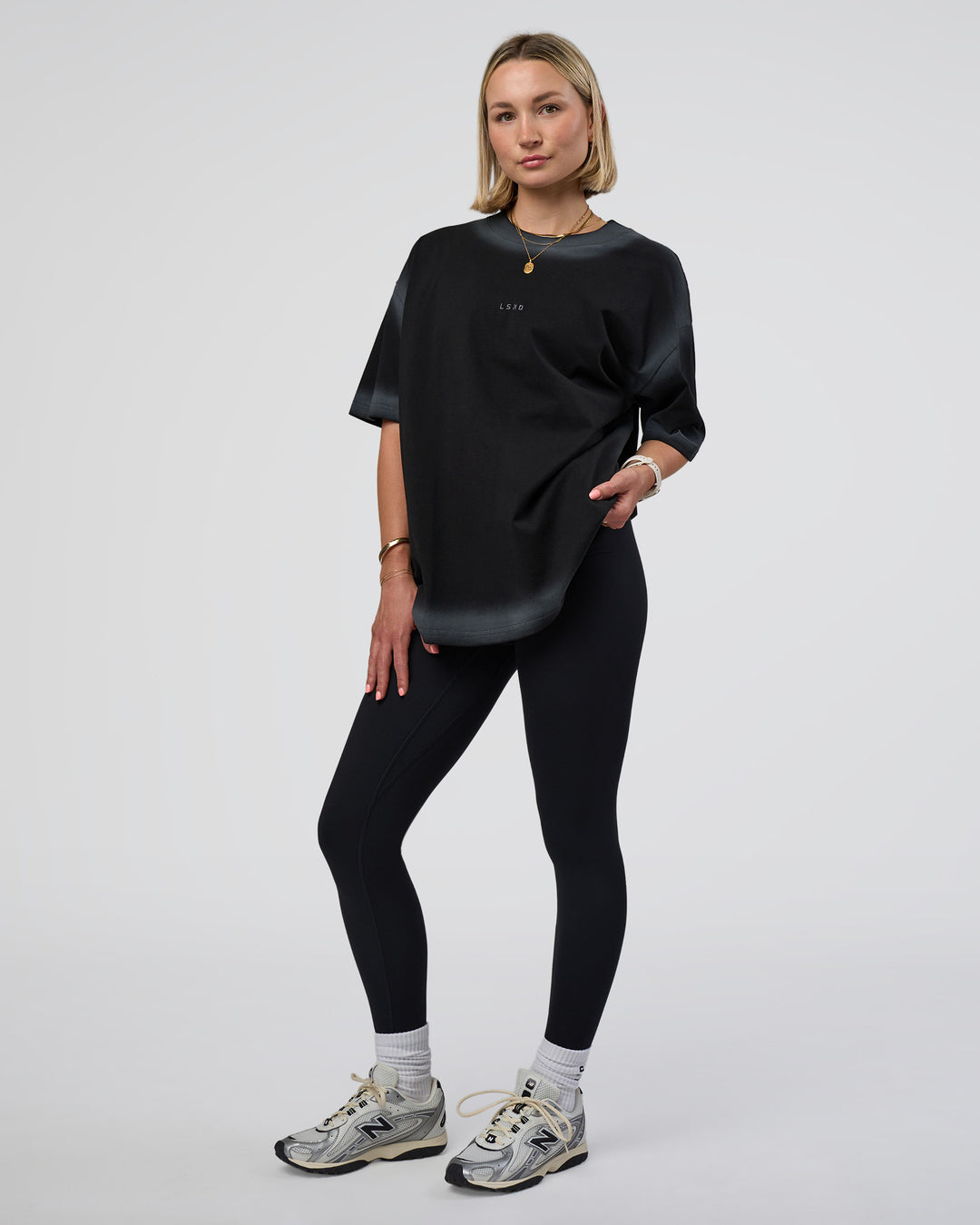 Woman wearing Urban Blur Heavyweight Unisex Oversized Tee - Black-Dark Storm | Model:Halle | Size:XS