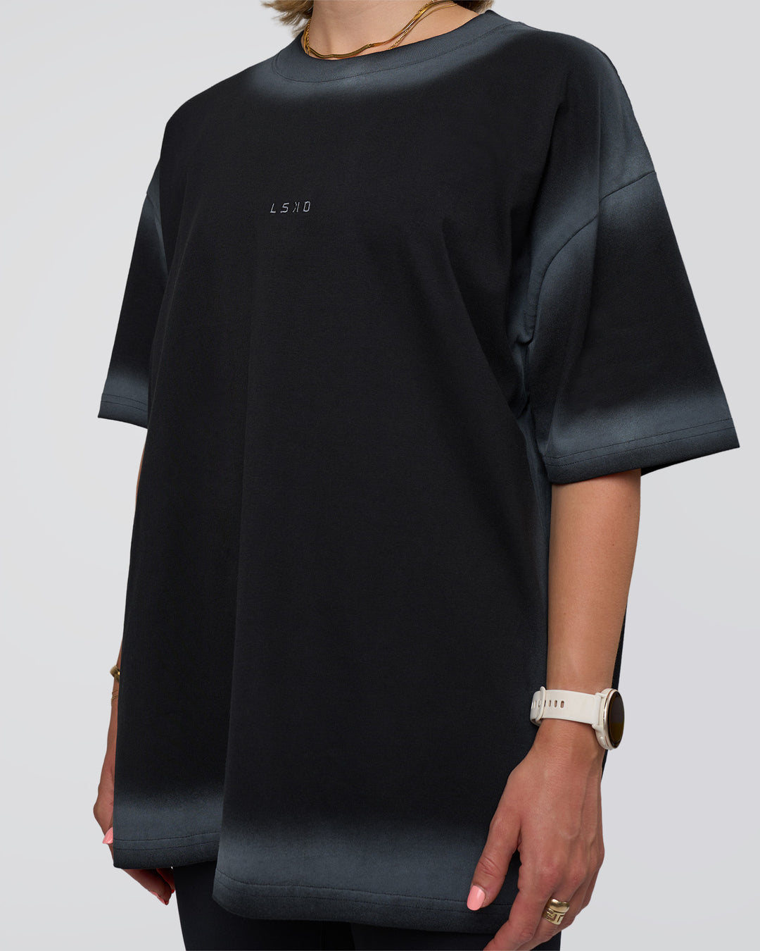Woman wearing Urban Blur Heavyweight Unisex Oversized Tee - Black-Dark Storm | Model:Halle | Size:XS