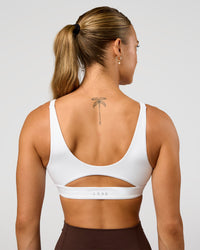 Woman wearing Vitality Sports Bra - White | Model:Maja | Size:XS | Thumbnail Index: 7