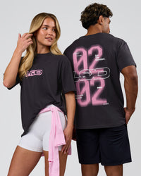 Duo wearing SoCal 26 FLXCotton Oversize Tee  - Onyx-Pink Rose | Model:Issy | Size:XS | Model:Xav | Size:L | Thumbnail Index: 15
