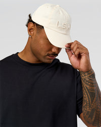 Man wearing Daily Cap - Vaporous Gray | Model:Cap | Size:DAILY | Thumbnail Index: 4