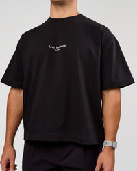 Man wearing Andrew J. Steel x LSKD Heavyweight Boxed Tee - Black | Model:Jaiden | Size:L | Thumbnail Index: 5