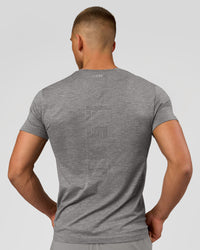 Man wearing AeroFLX+ Seamless Set In Tee Jacquard - Dark Storm/Alloy | Model:Albert | Size:M | Thumbnail Index: 7