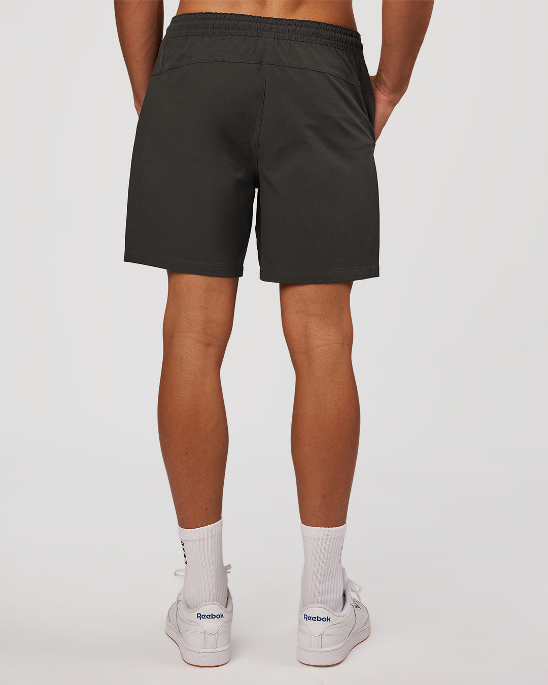 Man wearing Daily 7" Short 3.0 - Onyx | Model:Albert | Size:M - view 7