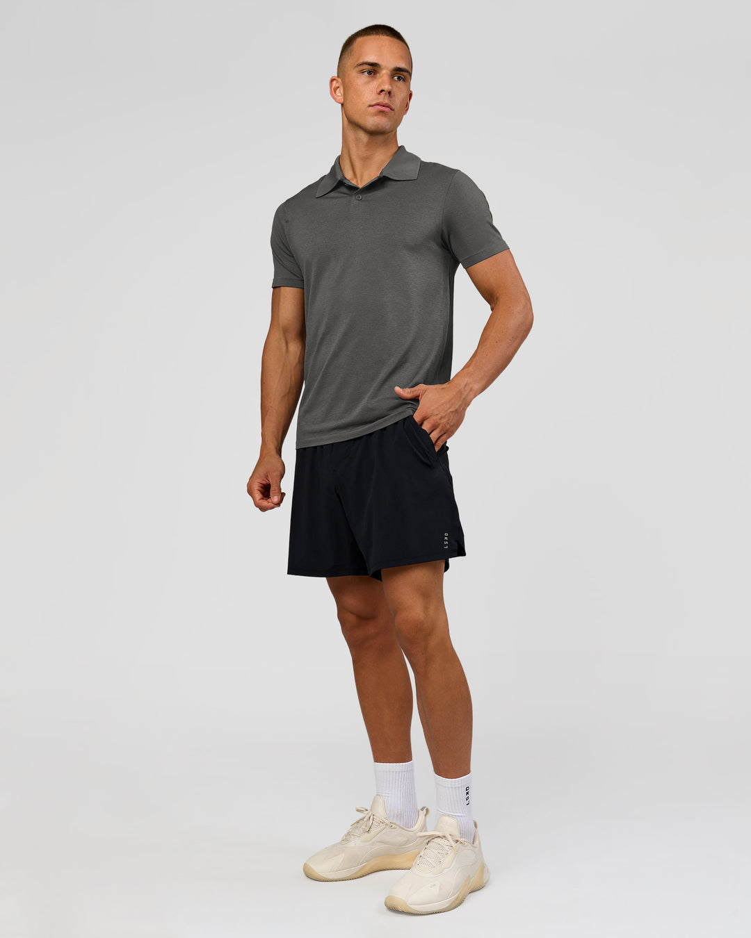 Man wearing Drive Seamless Polo - Dark Storm | Model:Albert | Size:M - view 4