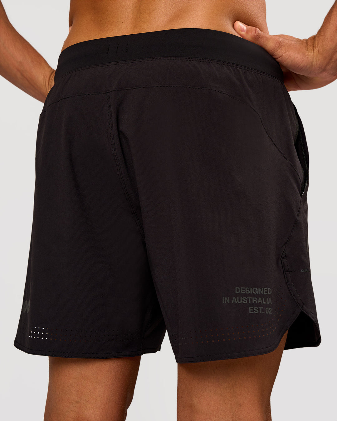 Man wearing Pace 5" Lined Running Short - Game Plan Black | Model:Albert | Size:M - view 3