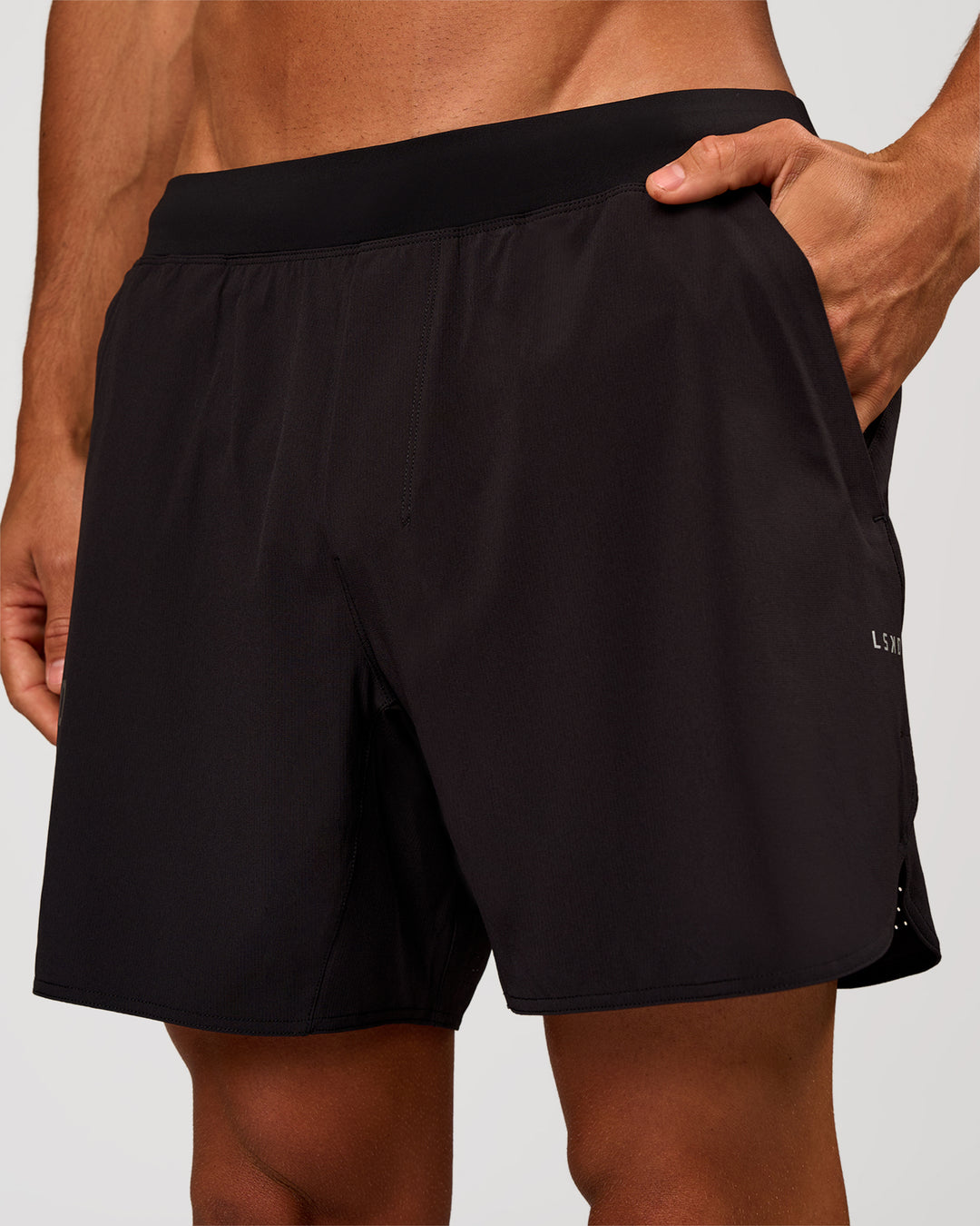 Man wearing Pace 5" Lined Running Short - Game Plan Black | Model:Albert | Size:M - view 6