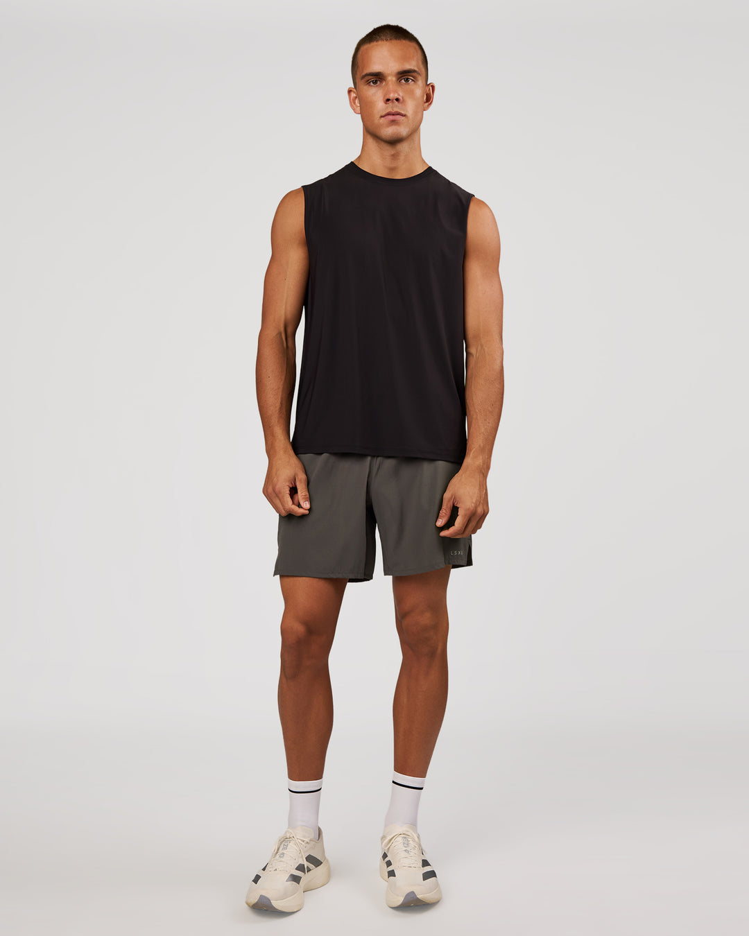 Man wearing Pace 7" Lined Running Short - Dark Storm | Model:Albert | Size:M - view 4
