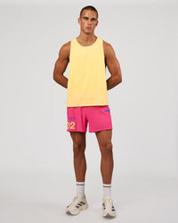 Man wearing Pace Running Tank 3.0  - Lemon | Model:Albert | Size:M | Thumbnail Index: 3