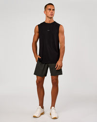 Man wearing Rep 7" Performance Short - Onyx | Model:Albert | Size:M | Thumbnail Index: 4