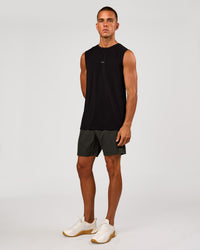 Man wearing Rep 7" Performance Short - Onyx | Model:Albert | Size:M | Thumbnail Index: 5