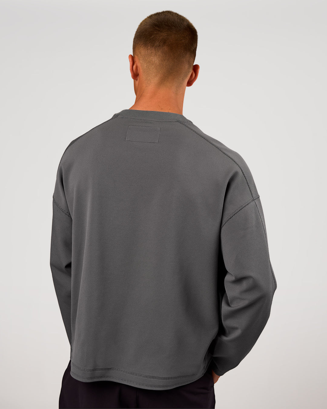 Man wearing Stadium Waffle Sweater - Dark Storm-White | Model:Albert | Size:M - view 4