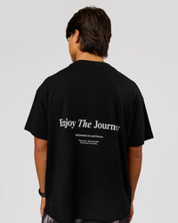 Man wearing VS26 Journey FLXCotton Oversize Tee - Black-White | Model:George | Size:M | Thumbnail Index: 1