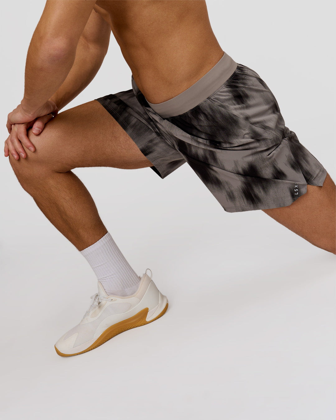 Man wearing Functional Training 7" Short - Bitmap Blur Storm Front | Model:Leandro | Size:M - view 2