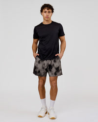 Man wearing Functional Training 7" Short - Bitmap Blur Storm Front | Model:Leandro | Size:M | Thumbnail Index: 5