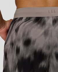 Man wearing Functional Training 7" Short - Bitmap Blur Storm Front | Model:Leandro | Size:M | Thumbnail Index: 6