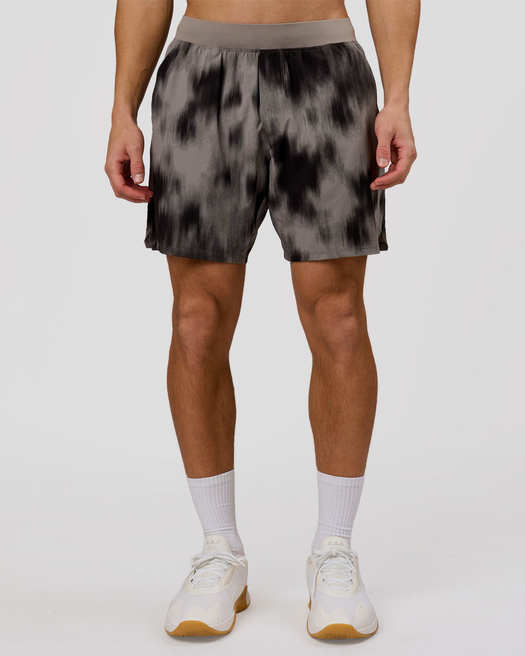 Man wearing Functional Training 7" Short - Bitmap Blur Storm Front | Model:Leandro | Size:M - view 13