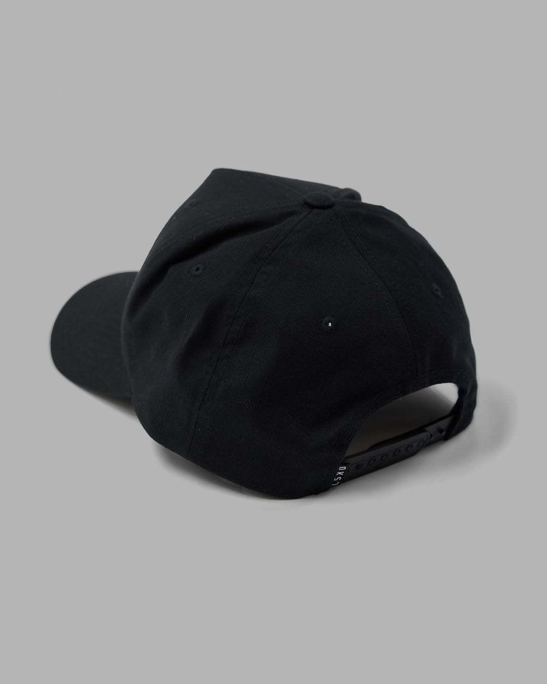 Structure Snapback Cap - Black-White