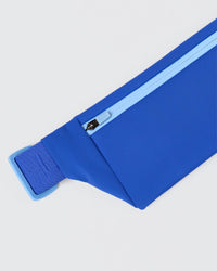 Studio image of Accelerate Run Belt - Power Cobalt-Open Air | Thumbnail Index: 2