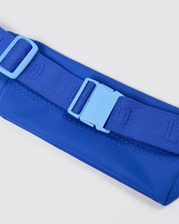 Studio image of Accelerate Run Belt - Power Cobalt-Open Air | Thumbnail Index: 3