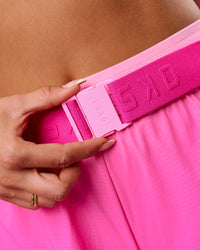 Studio image of Accelerate Run Belt - Ultra Pink-Pink Rose | Thumbnail Index: 8