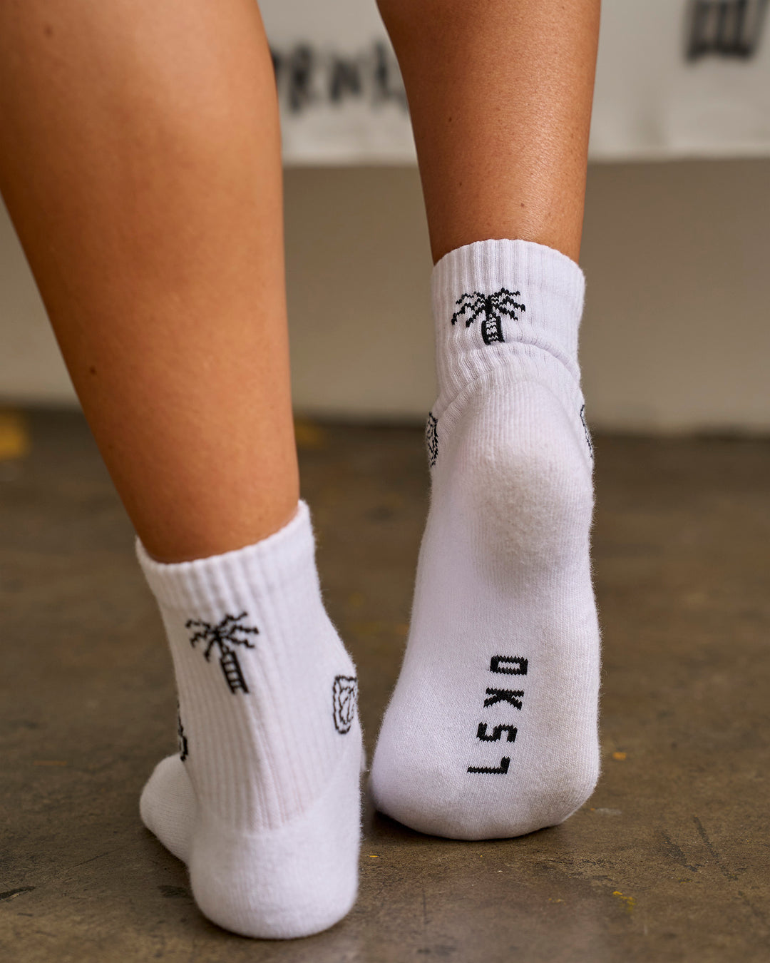 Studio image of Andrew J. Steel x LSKD 3 pack Quarter Socks - White-Black - view 16