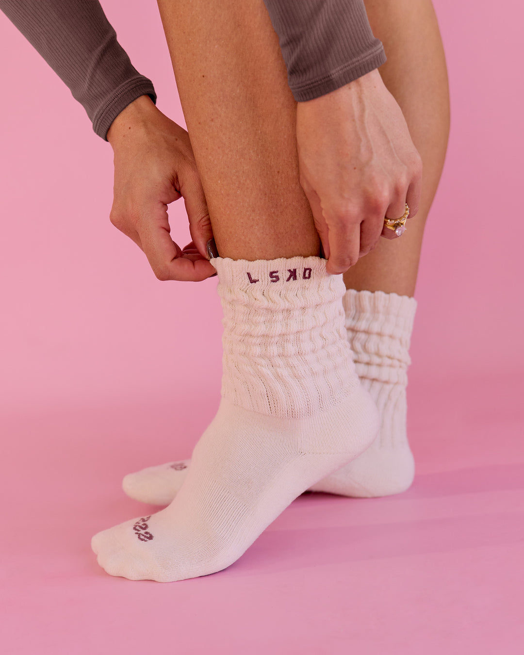 Studio image of Bree Scrunch Sock - Vanilla Bean-Cocoa Powder - view 10