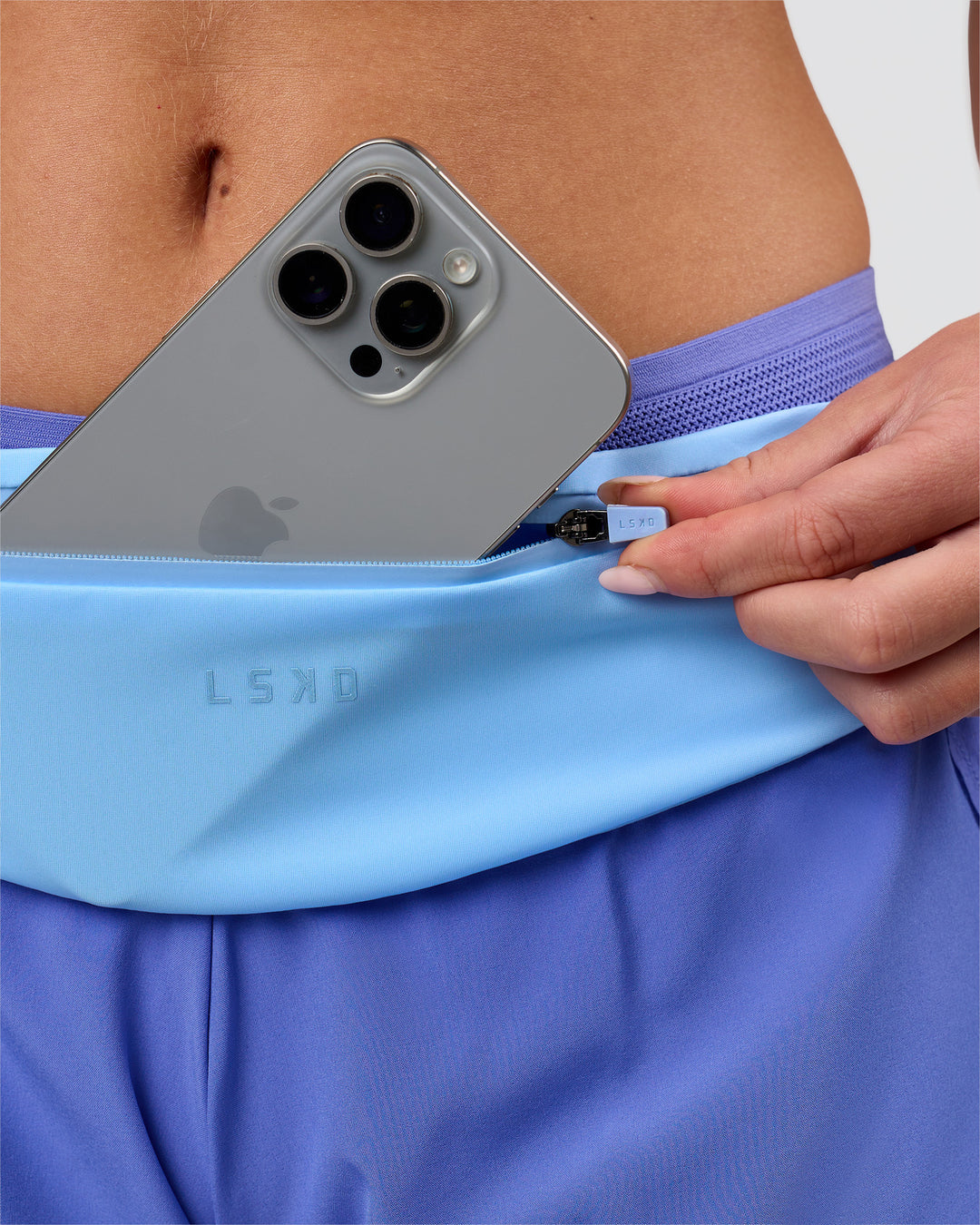Studio image of Pace Run Belt - Open Air - view 1