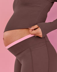 Woman wearing Bree Fusion High-Rise 4" Short Pockets - Cocoa Powder-Pink Rose | Model:Bree | Size:L | Thumbnail Index: 9