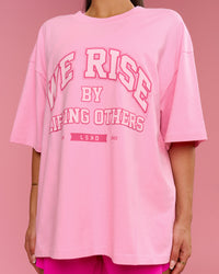 Woman wearing BCAM Heavyweight FLXCotton Graphic Boxed Tee - Pink Rose | Model:Bianca | Size:S | Thumbnail Index: 5