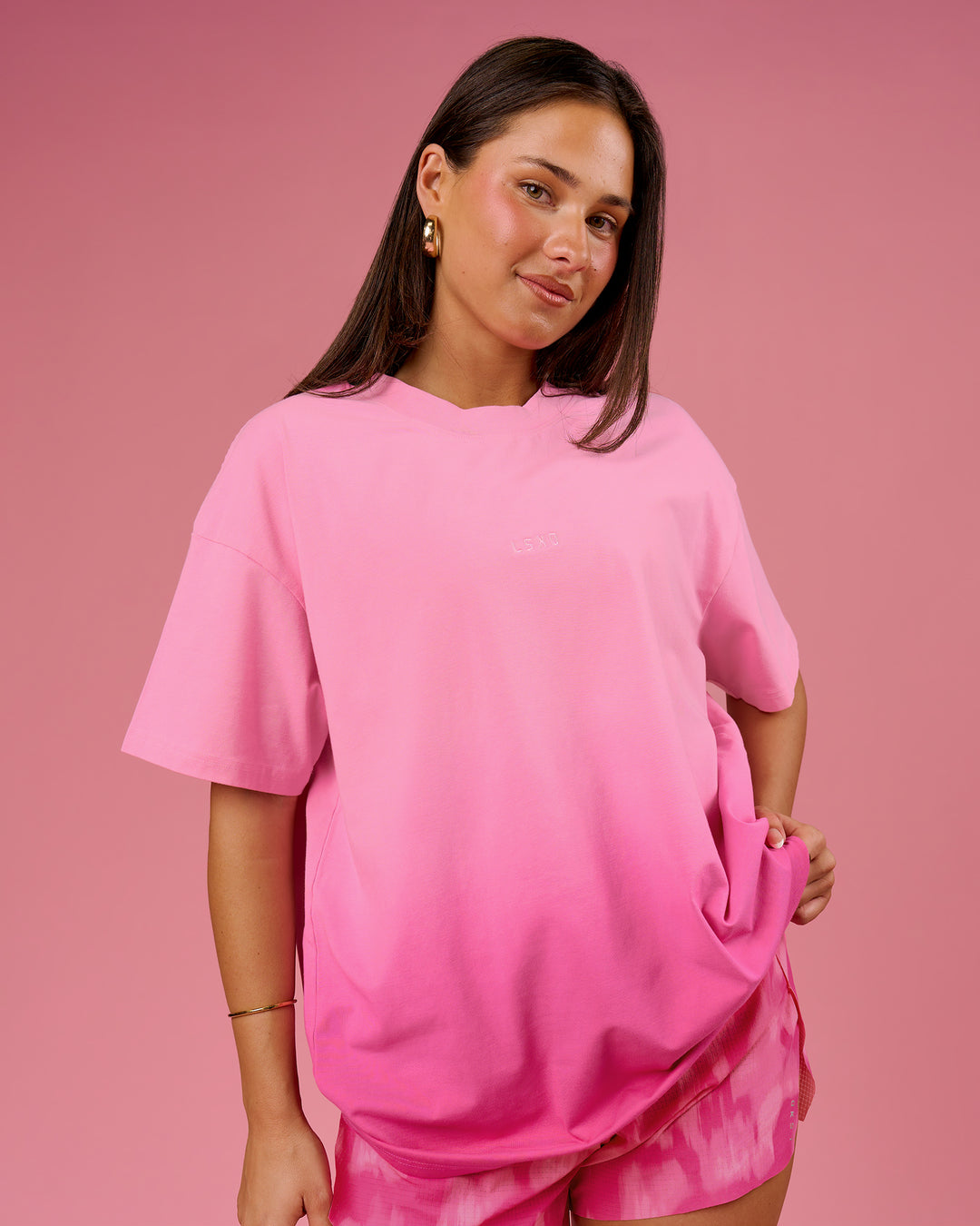 Woman wearing BCAM Ombre Heavyweight FLXCotton Oversized Tee  - Pink Rose-Ultra Pink | Model:Bianca | Size:S - view 3