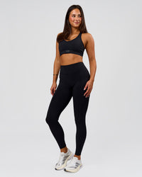 Woman wearing Elite Run High-Rise Full Length Legging Pockets - Black | Model:Bianca | Size:S | Thumbnail Index: 3