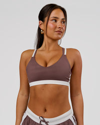 Woman wearing Force Sports Bra - Cocoa Powder | Model:Bianca | Size:S | Thumbnail Index: 1