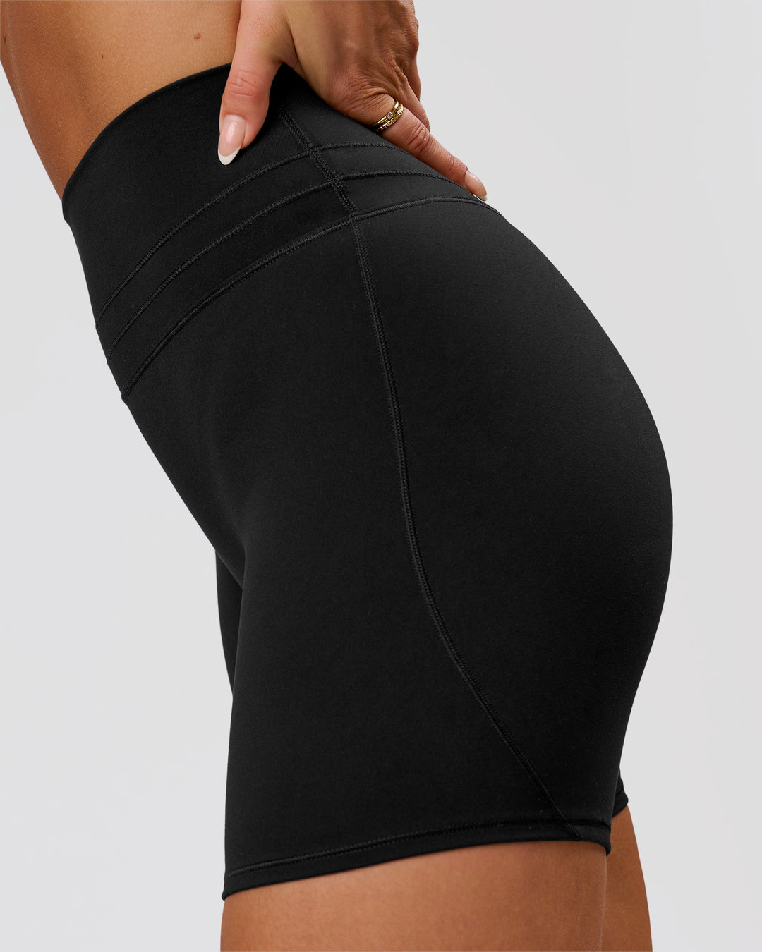 Woman wearing Luxe V-Contour High-Rise 6" Short - Black | Model:Bianca | Size:S - view 4