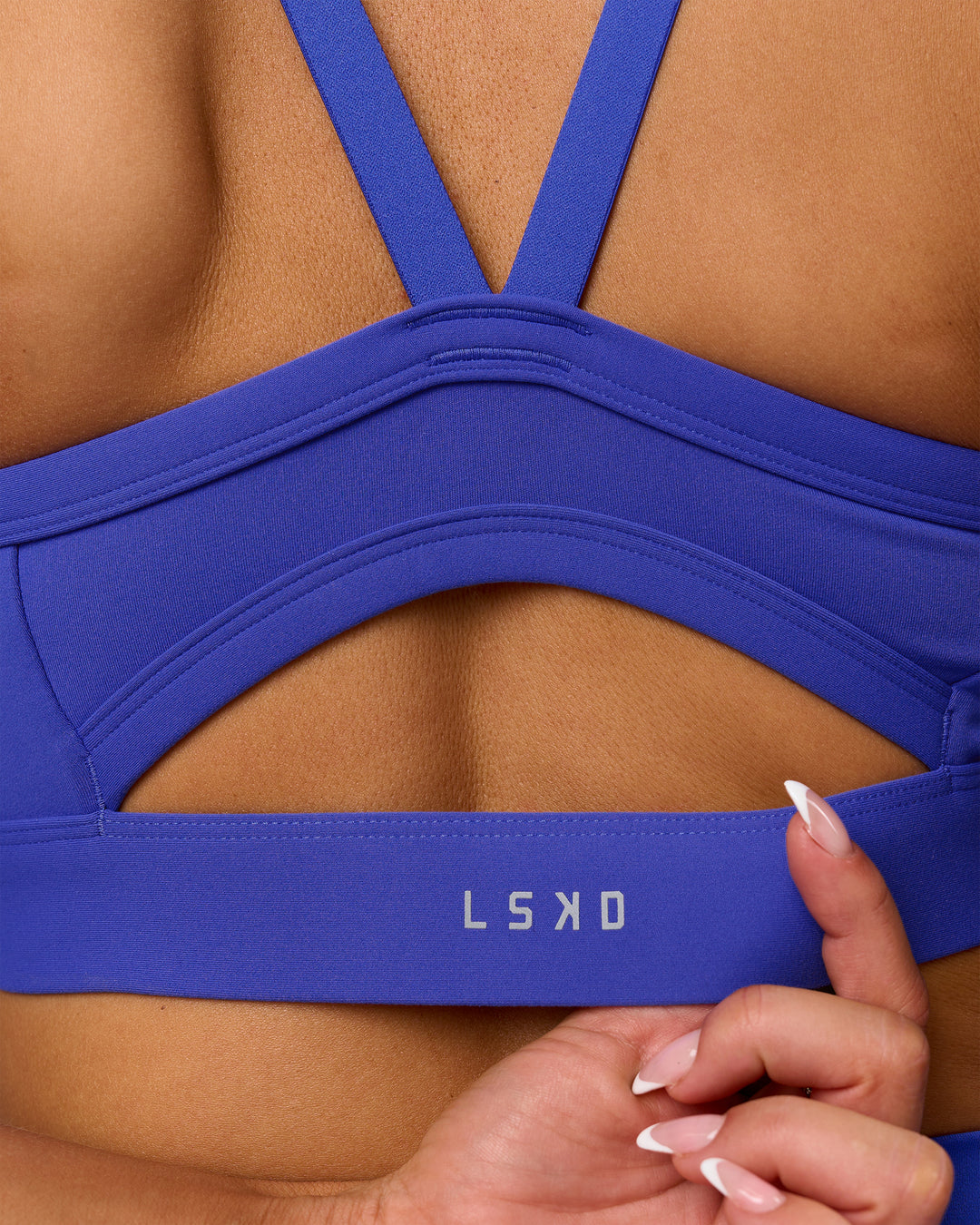 Woman wearing Momentum Sports Bra D/DD/E - Power Cobalt | Model:Bianca | Size:S - view 4