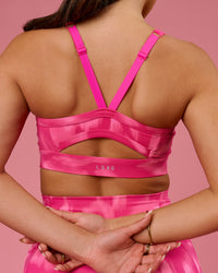 Woman wearing Momentum Sports Bra D/DD/E - Radiant Pink | Model:Bianca | Size:S | Thumbnail Index: 1