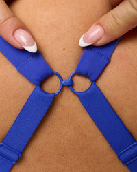 Woman wearing Twist Sports Bra D/DD/E - Power Cobalt | Model:Bianca | Size:S | Thumbnail Index: 4